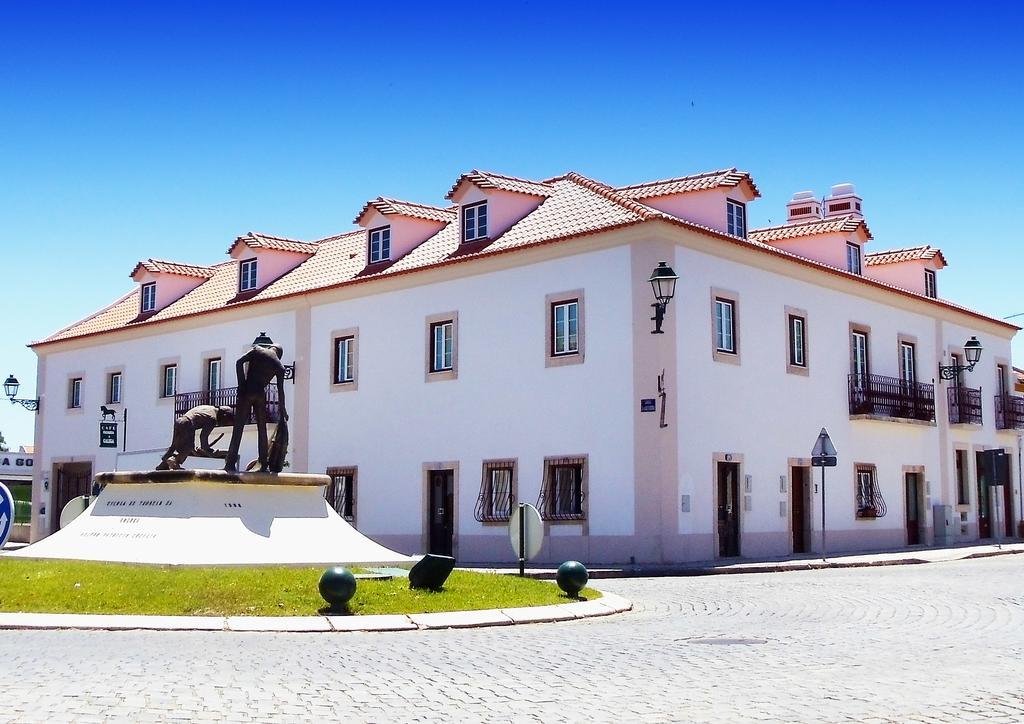 Casa Do Largo - Golega - Turismo De Habitacao 호텔 외부 사진