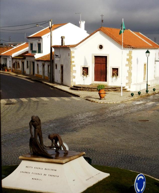 Casa Do Largo - Golega - Turismo De Habitacao 호텔 외부 사진